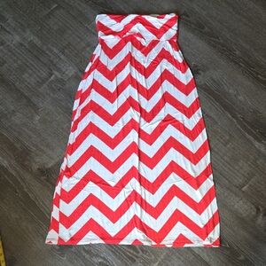 A.n.a. Chevron Patterned Red and White Skirt
